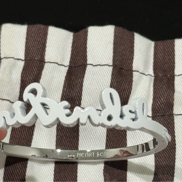 Henri‎ Bendel Skinny Script White Bangle Bracelet - Picture 3 of 13